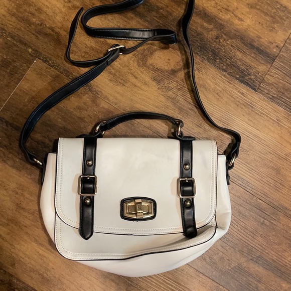 ALDO black and white crossbody bag - Picture 1 of 4